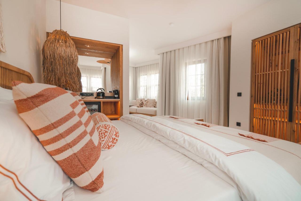 6 Rooms By Azumare ซีเด ภายนอก รูปภาพ